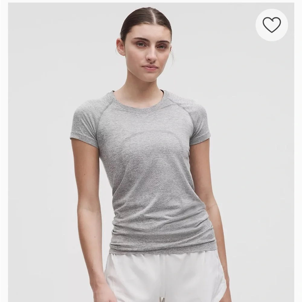 Size 6 - Picture 1 of 2